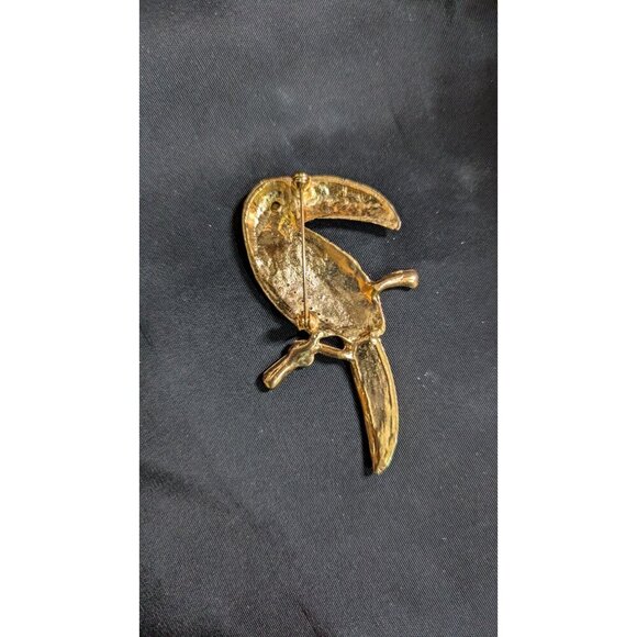 Vintage Gold-Tone Parrot Brooch With Rhinestones & Enamel In Red Green Blue 3" - Picture 6 of 7